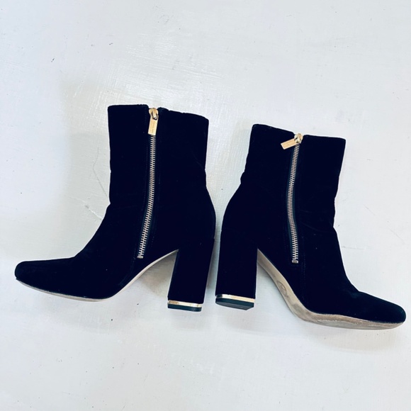 Michael Michael Kors black velvet ursula bootie block heel sz 5.5M - Picture 3 of 11